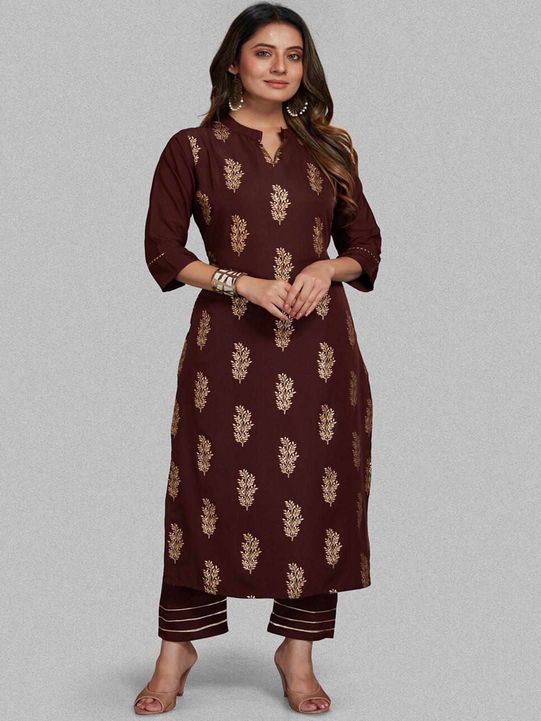 

STYLE SAMSARA Floral Printed Kurta With Trousers, Coffee brown