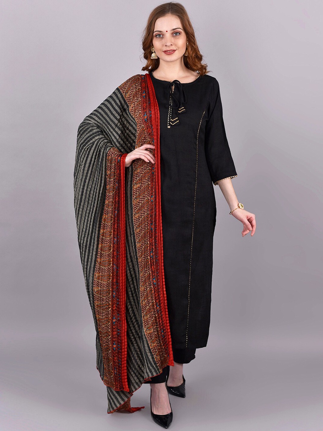 

STYLE SAMSARA Gotta Patti Kurta With Trousers & Dupatta, Black