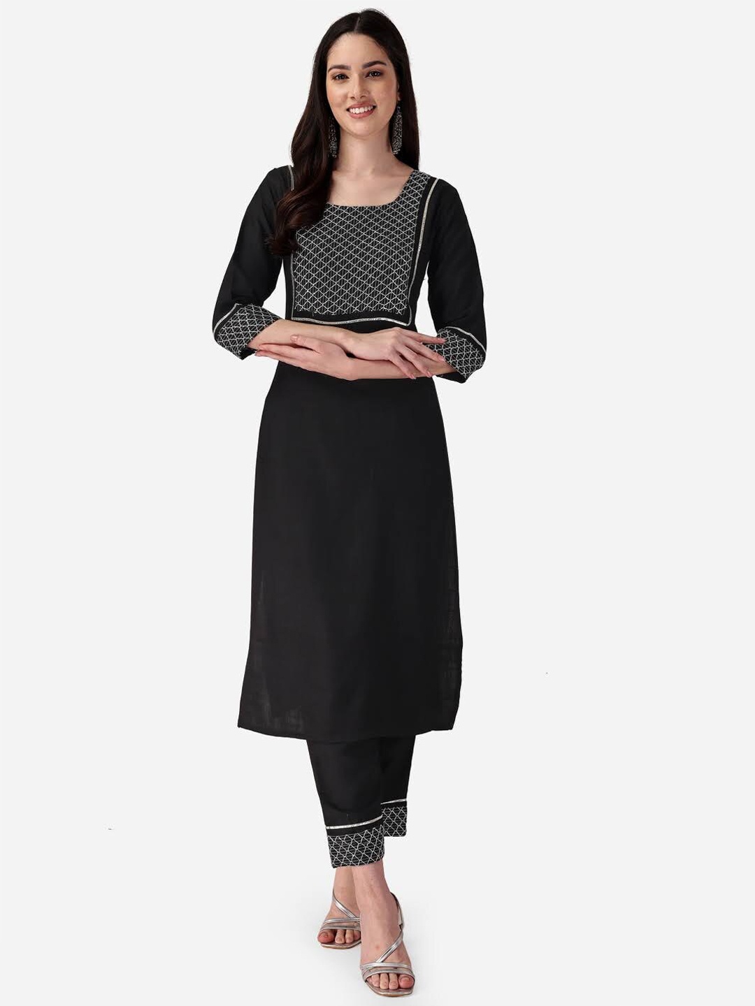 

STYLE SAMSARA Geometric Embroidered Regular Kurta With Trousers, Black