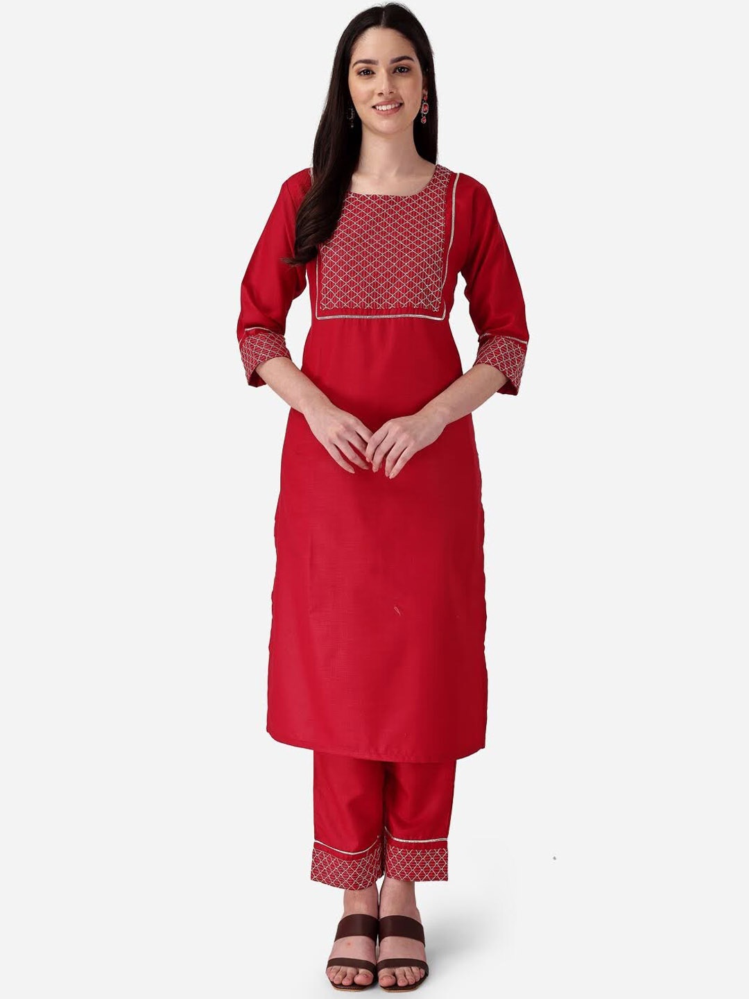 

STYLE SAMSARA Geometric Embroidered Kurta With Trousers, Red