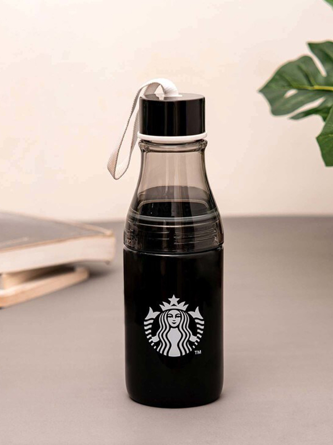 

Starbucks Black Brand Loga Printed Siren Plastic Bottle 500 ml