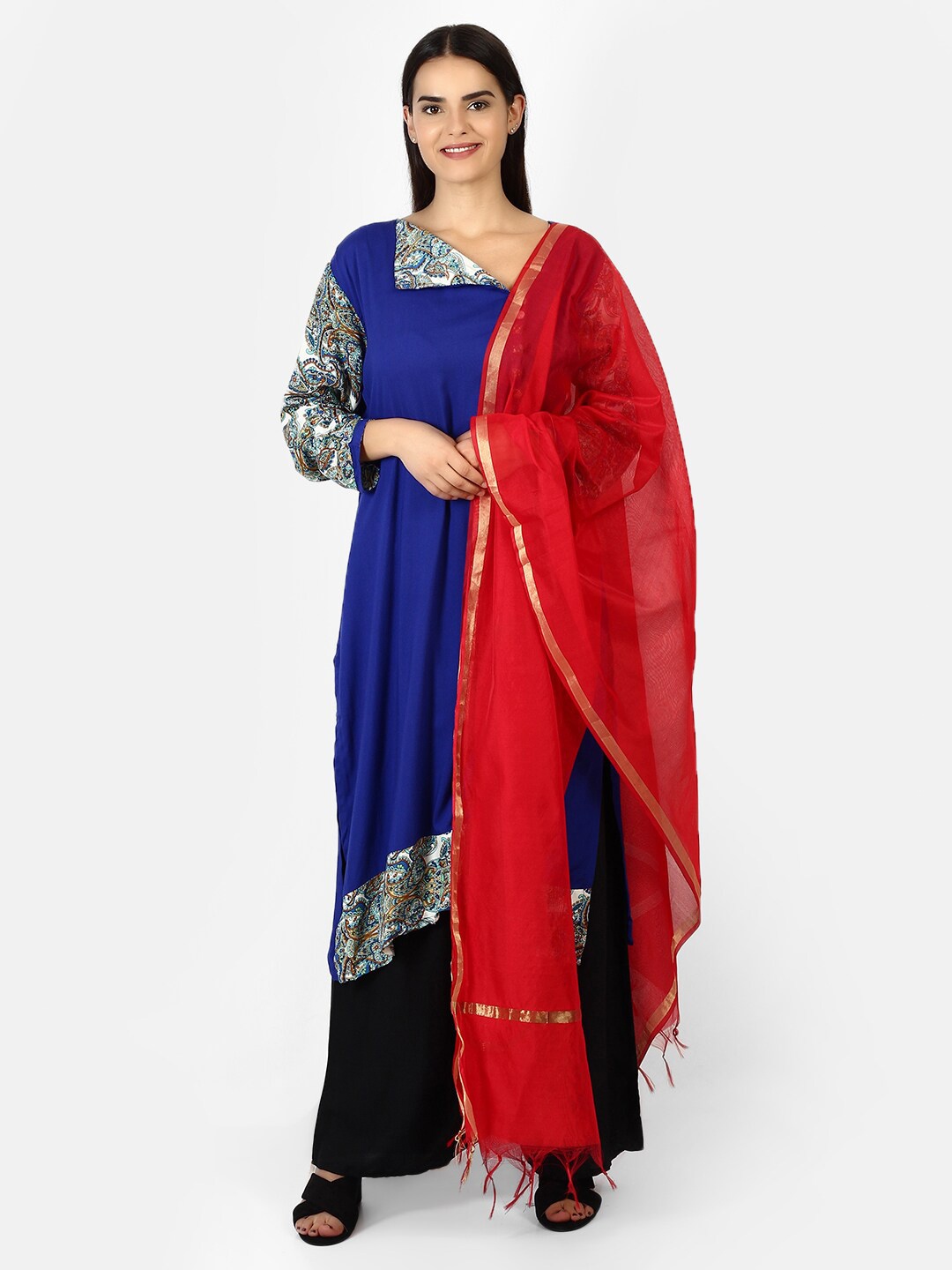 

amraoo Art Silk Dupatta With Zari, Red
