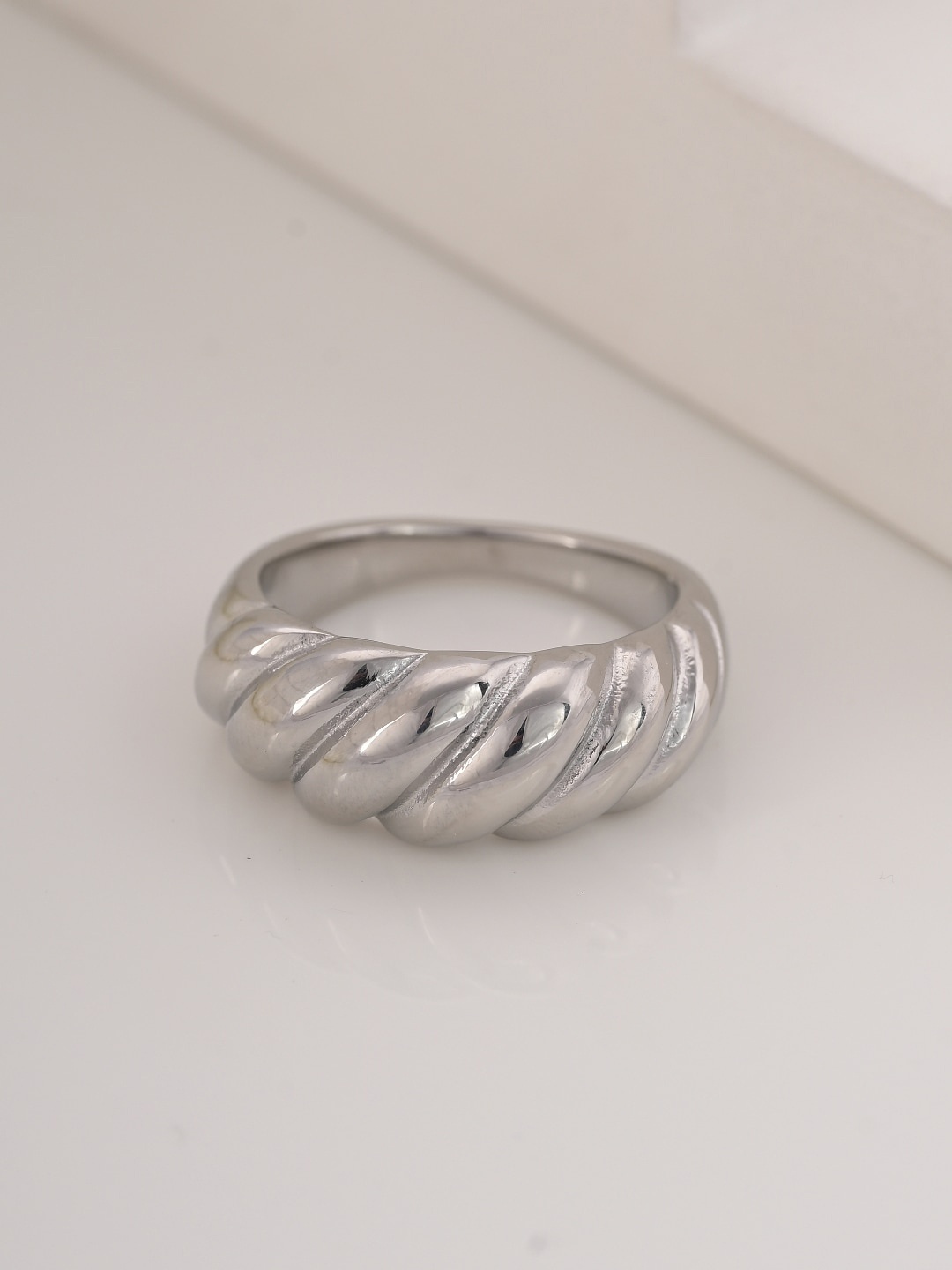 

PALMONAS 18KT White Gold Plated Stainless Steel Finger Ring