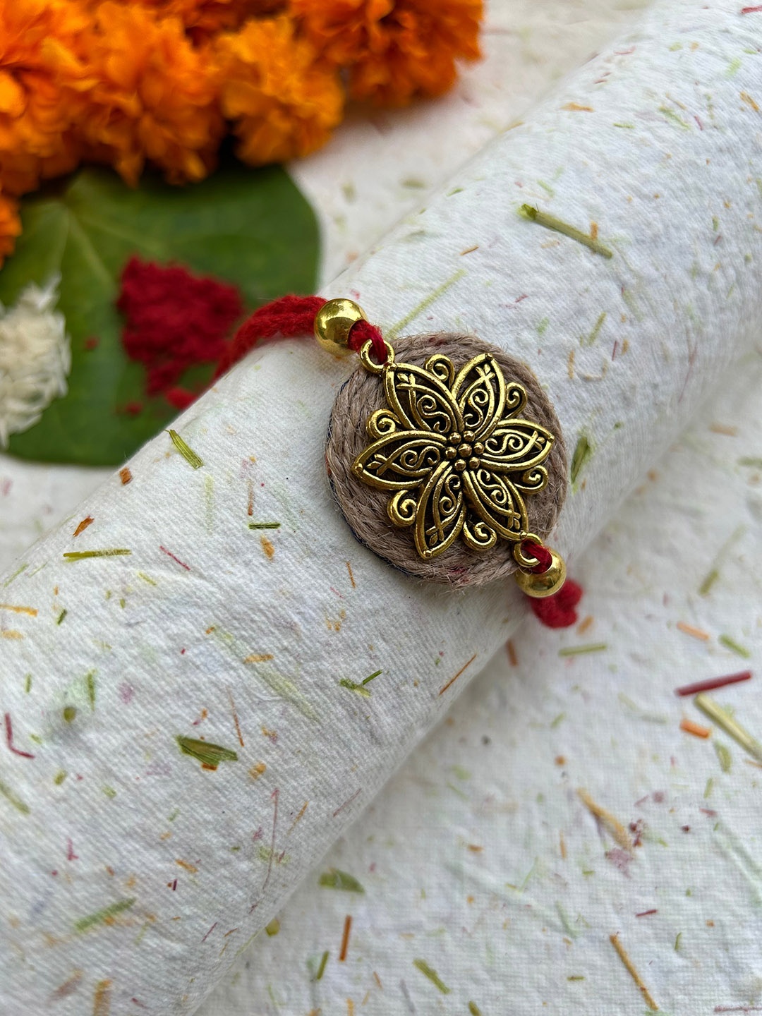 

FIROZA Prosperity Sacred Rakhi, Gold