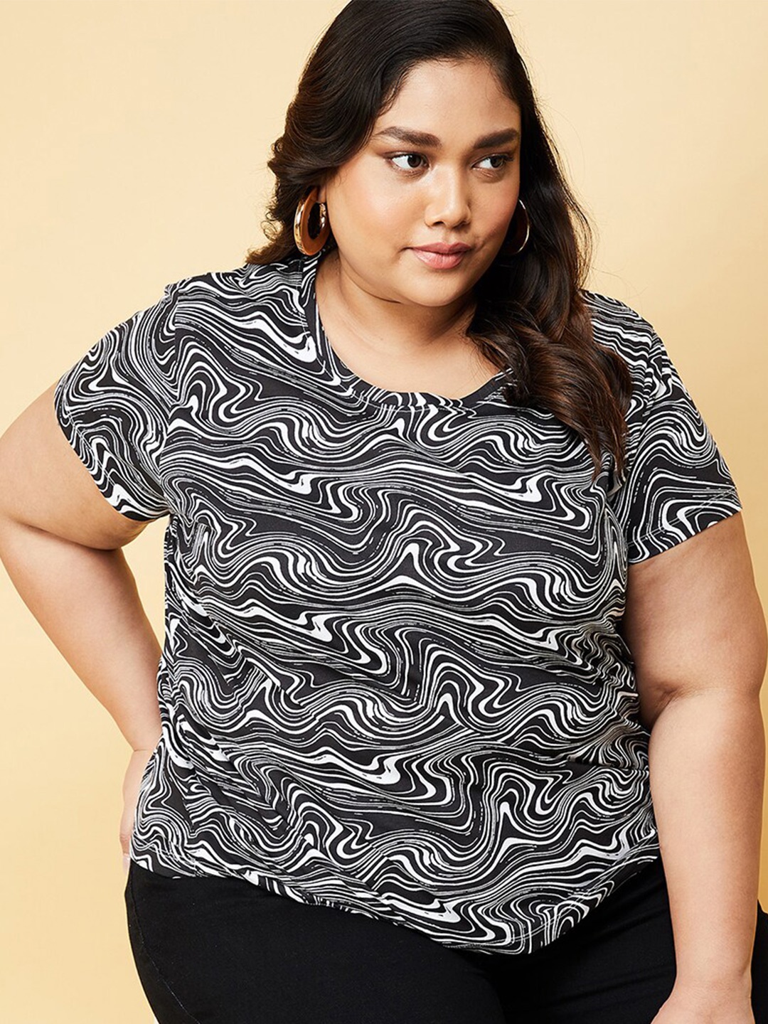 

max Plus Size Abstract Printed Pure Cotton T-shirt, Black