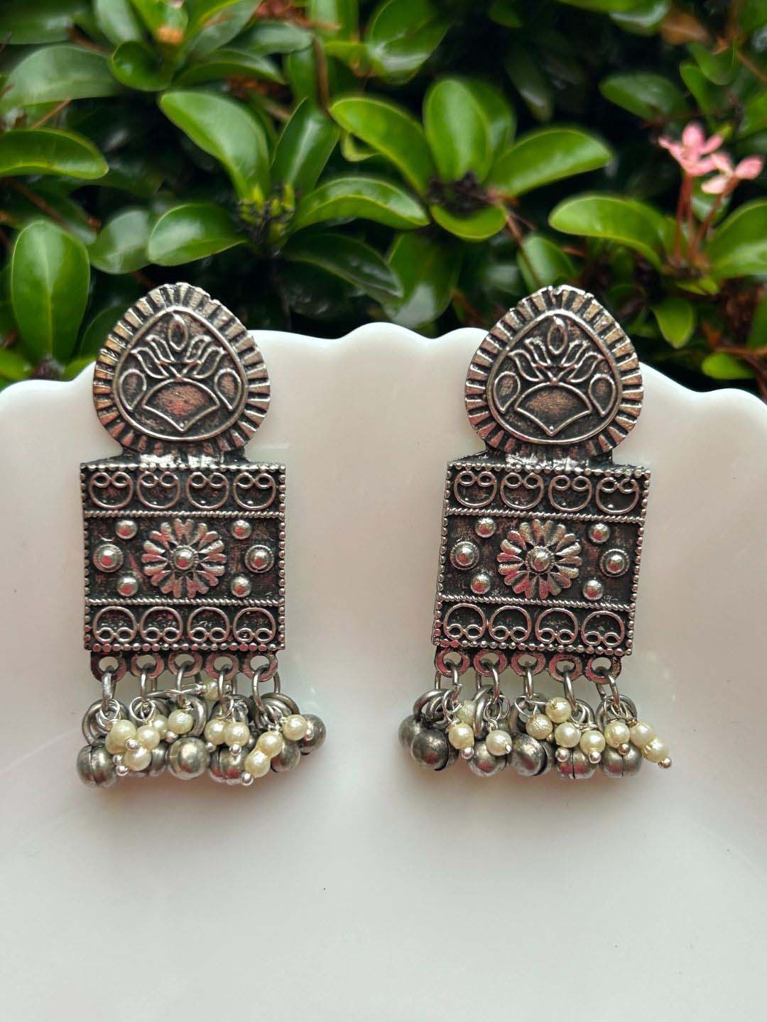 

LAIDA Silver-Plated Oxidised Square Drop Earrings