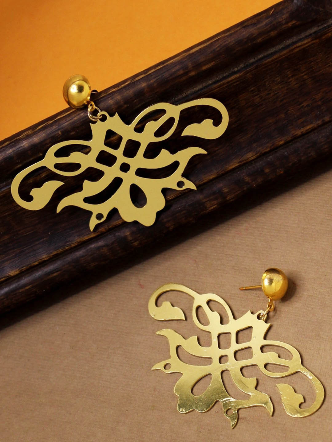 

Goldnera Contemporary Drop Earrings, Gold