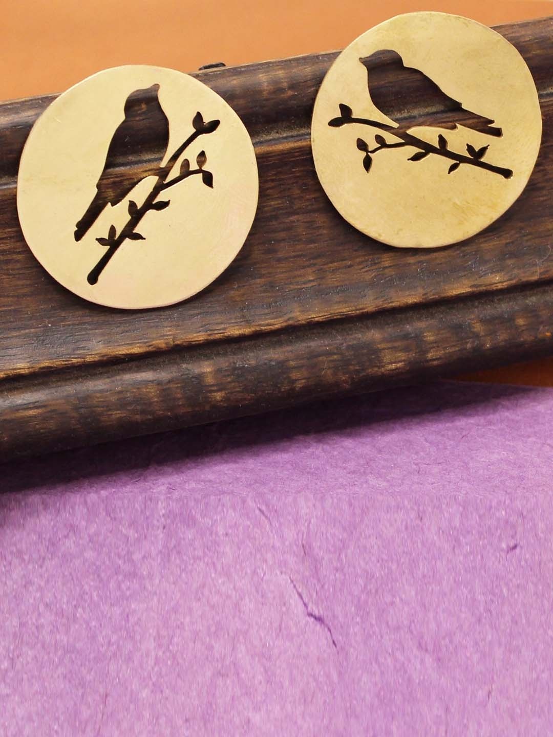 

Goldnera Contemporary Studs Earrings, Gold