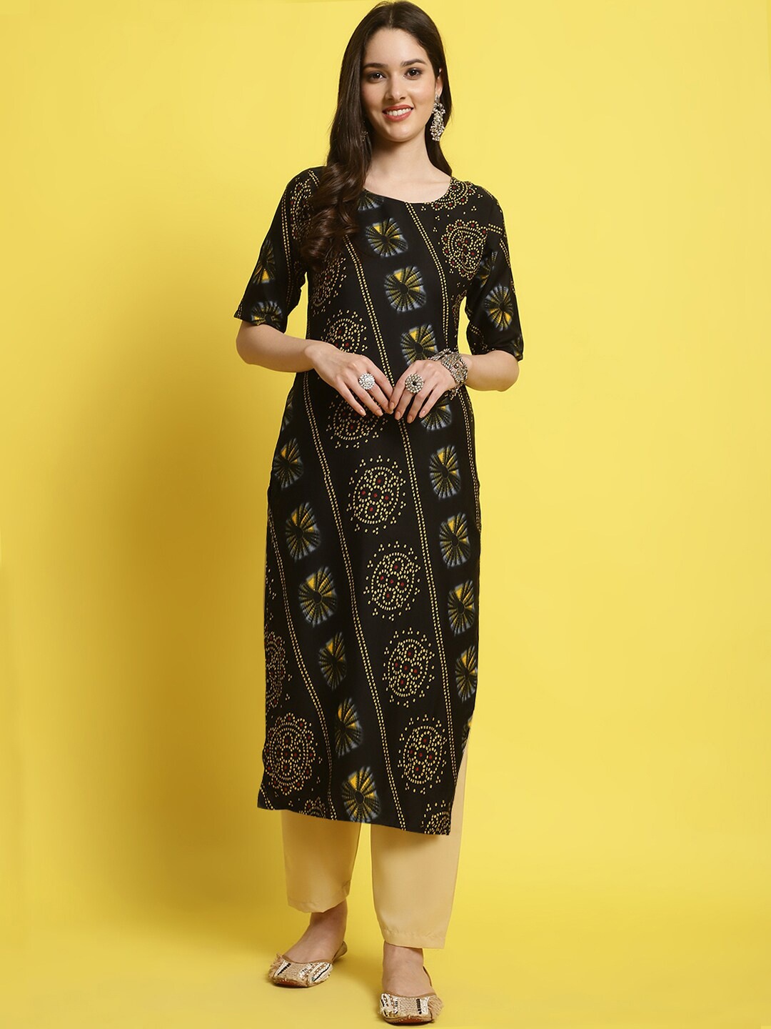 

KALINI Bandhani Printed Regular Kurta with Trousers, Black