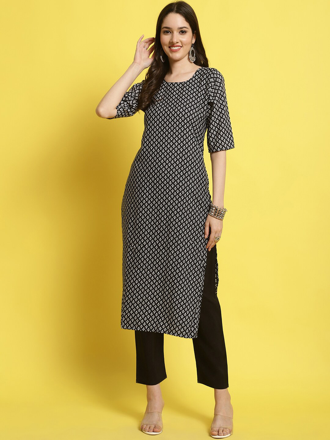 

KALINI Floral Printed Straight Kurta With Trousers, Black