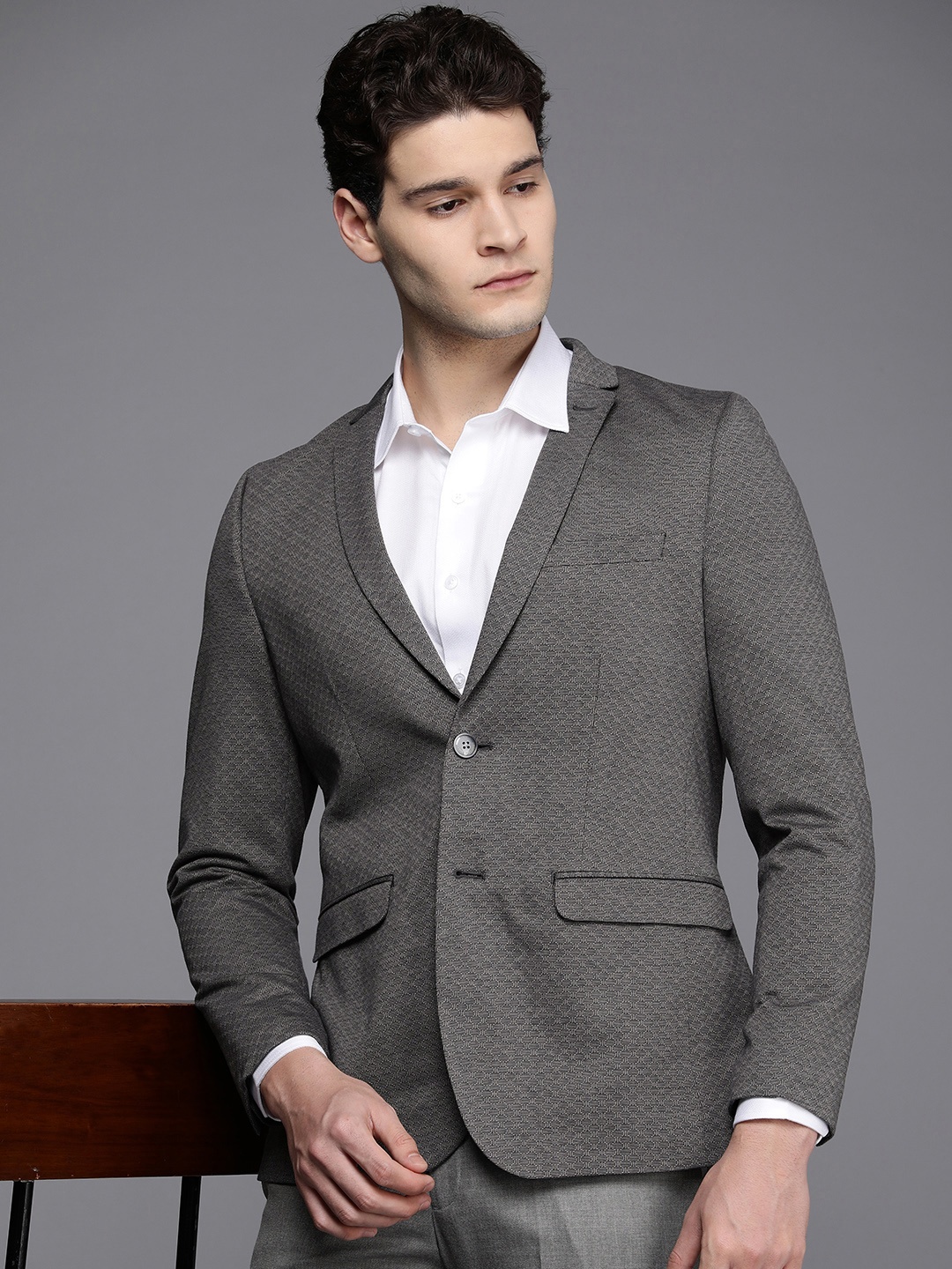 

Louis Philippe Sport Self Design Pure Cotton Super Slim Fit Single-Breasted Formal Blazer, Grey