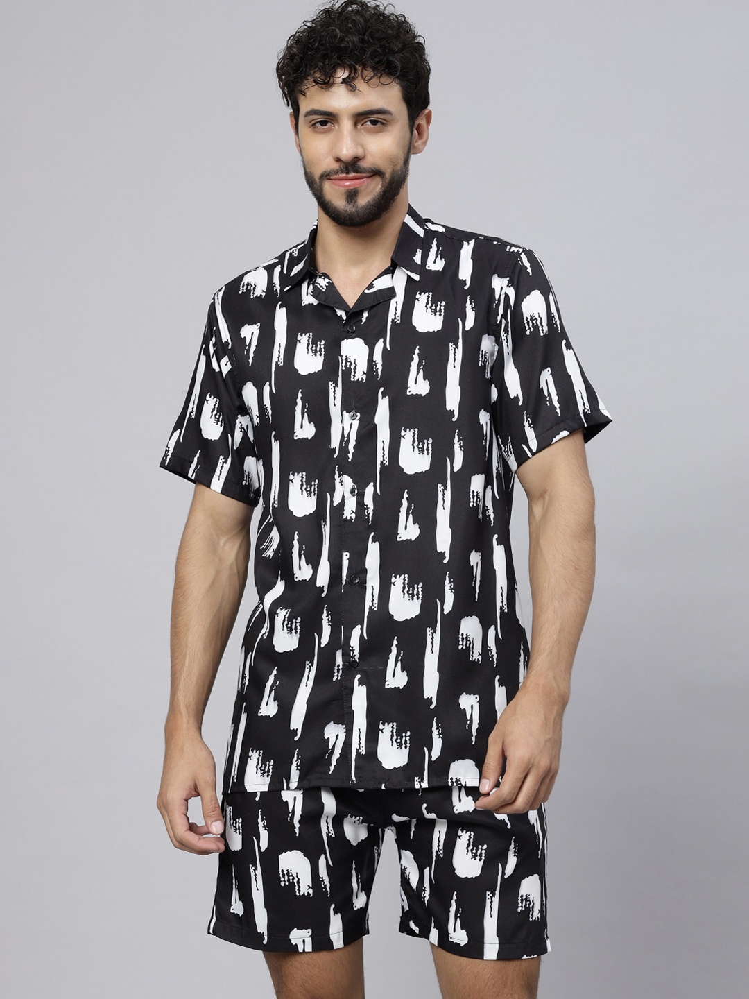 

Vrundavan ethics Abstract Printed Shirt & Short, Black