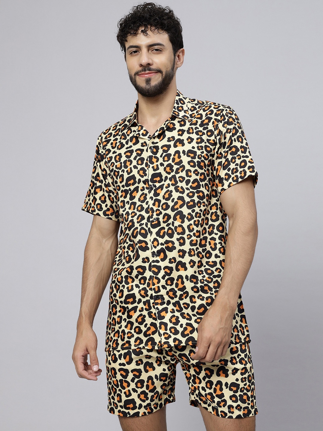 

Vrundavan ethics Animal Printed Shirt & Shorts, Yellow
