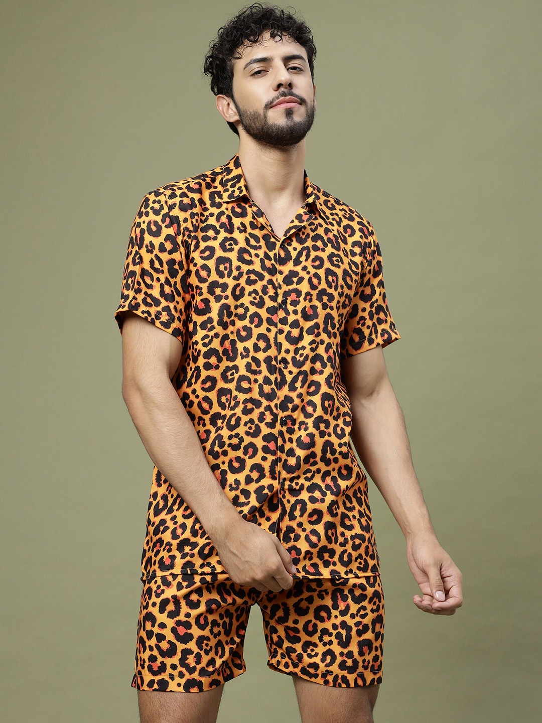 

Vrundavan ethics Animal Printed Shirt With Shorts, Yellow