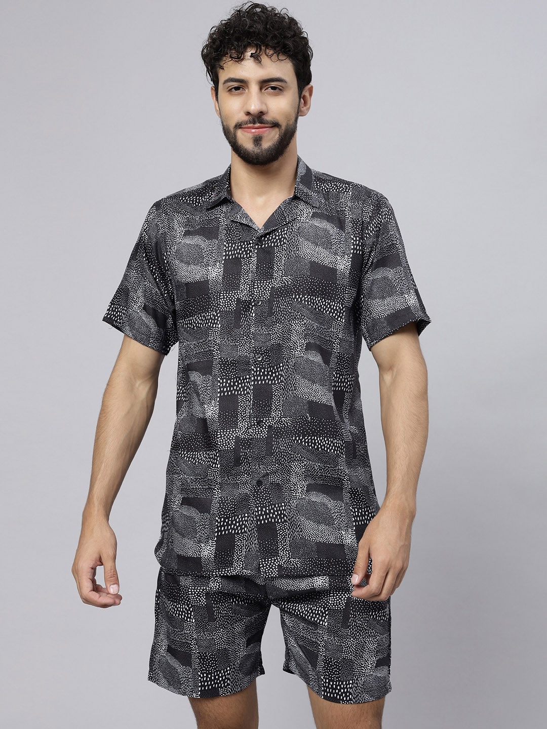 

Vrundavan ethics Abstract Printed Shirt With Shorts, Black