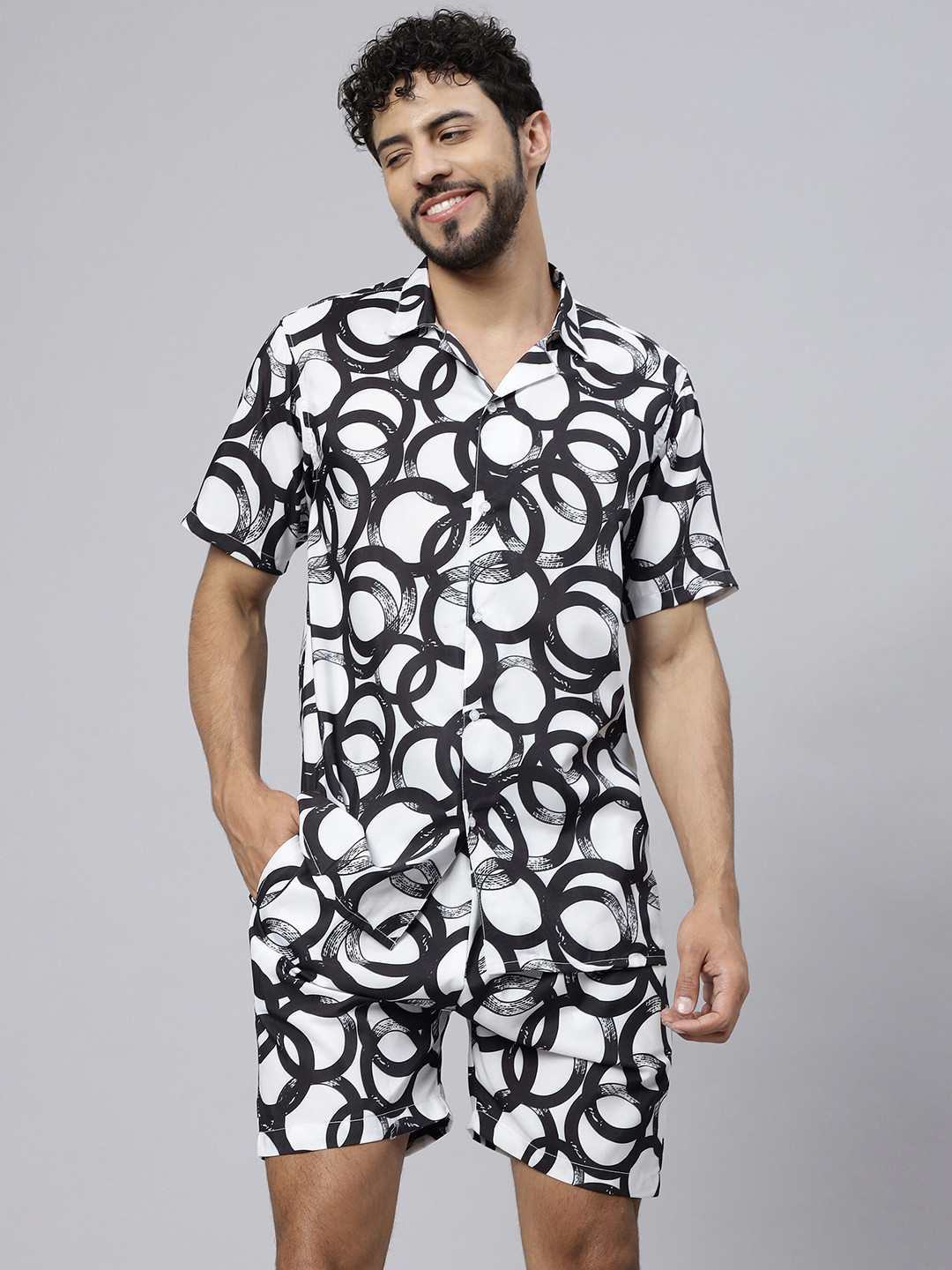 

Vrundavan ethics Printed Shirt With Shorts, White