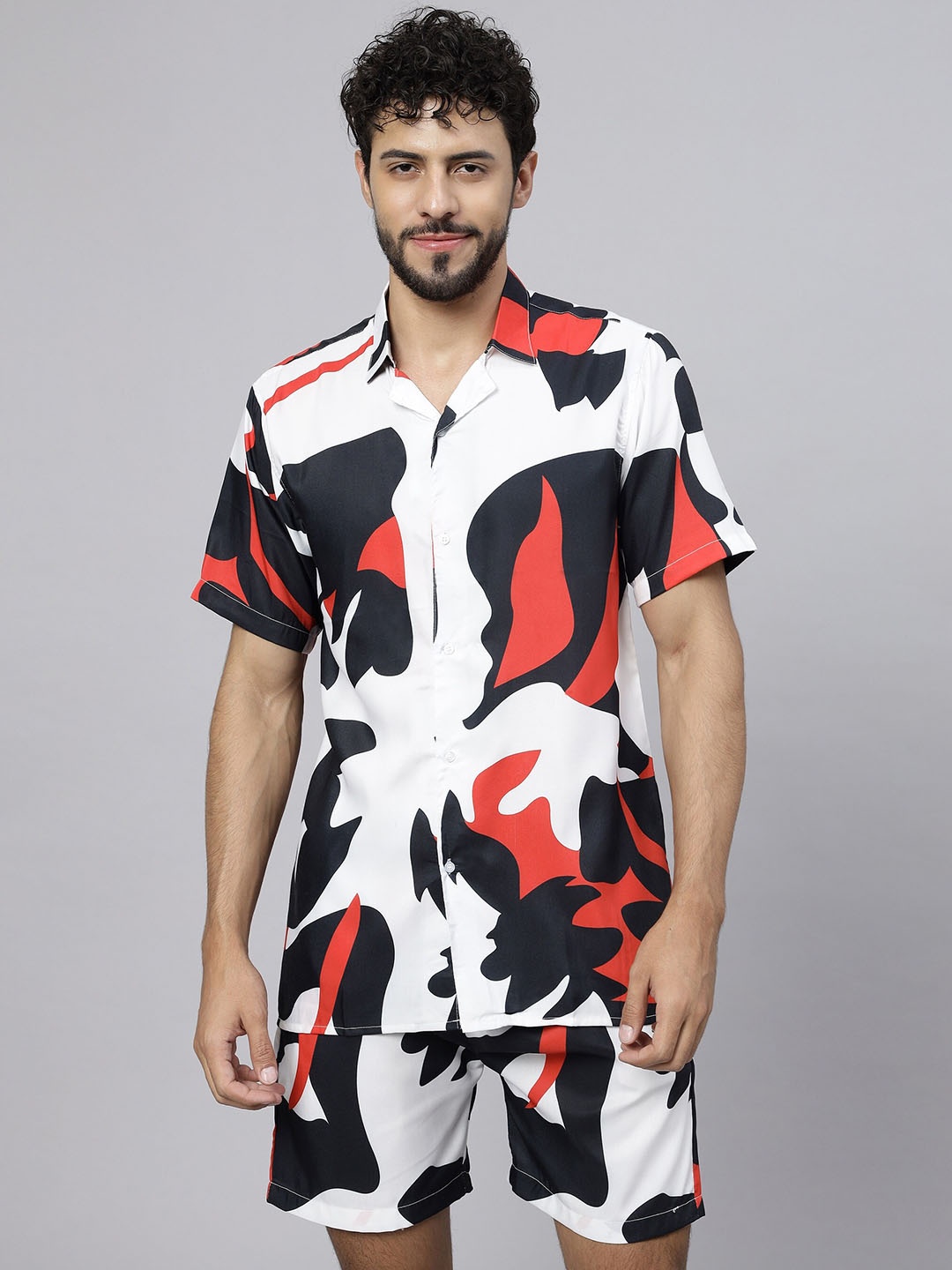 

Vrundavan ethics Abstract Printed Short Sleeves Shirt & Shorts, White
