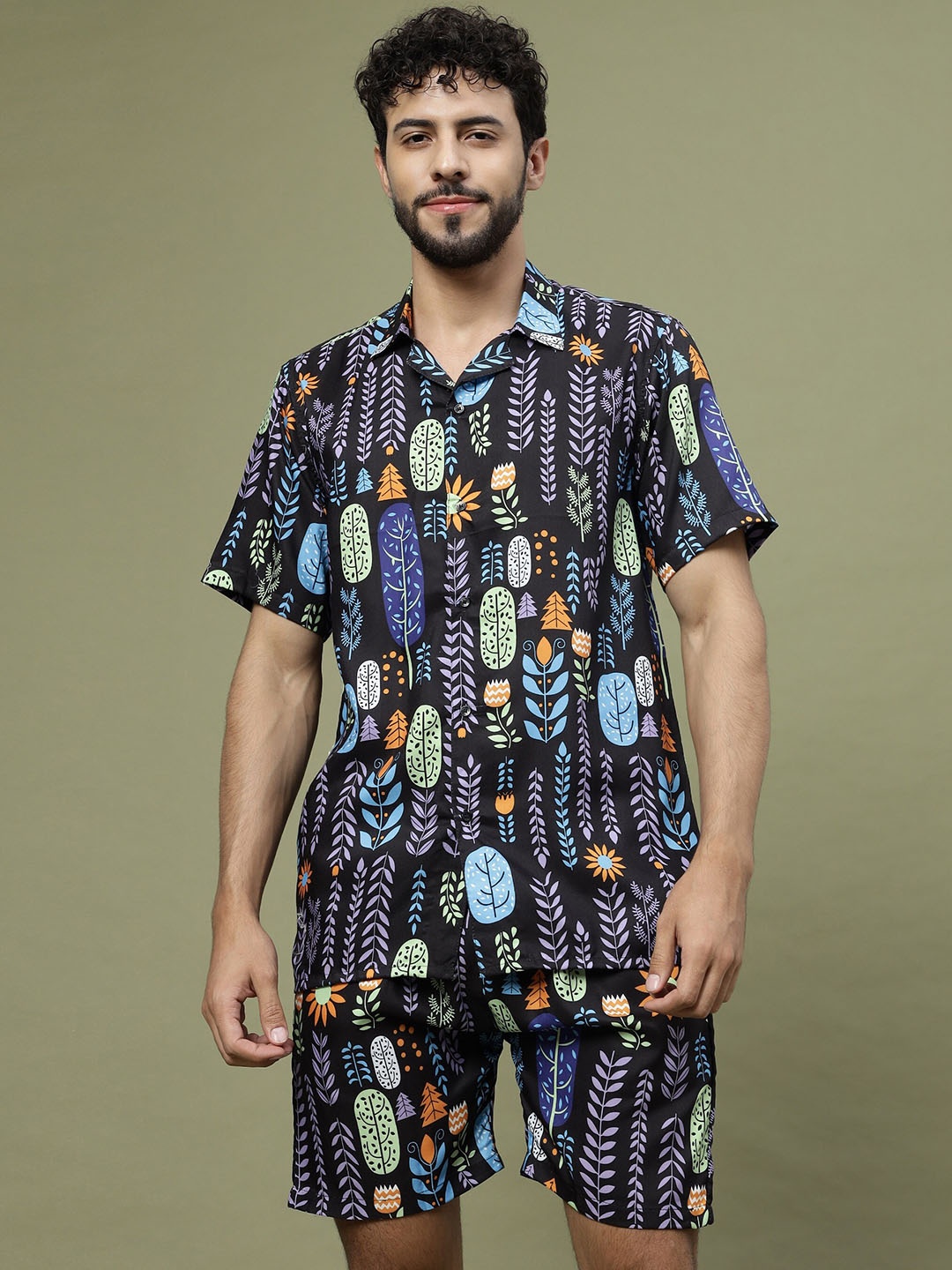 

Vrundavan ethics Abstract Printed Shirt & Shorts, Black