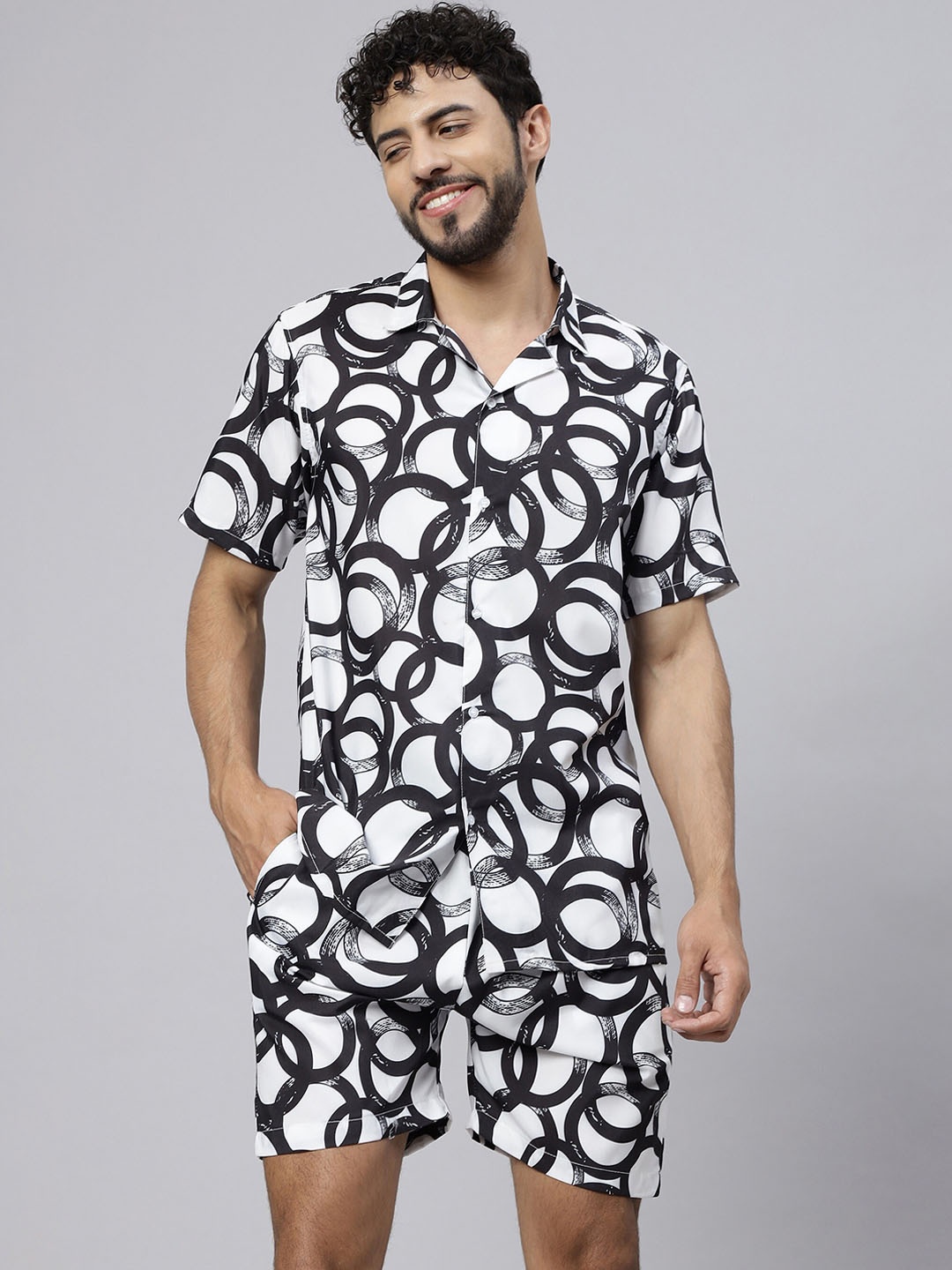 

Vrundavan ethics Geometric Printed Shirt & Shorts, White