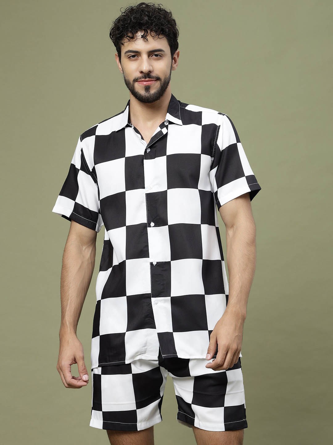 

Vrundavan ethics Checked Shirt With Shorts, White