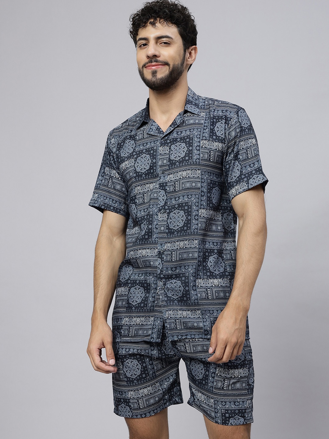 

Vrundavan ethics Ethnic Motifs Printed Co-Ords, Black