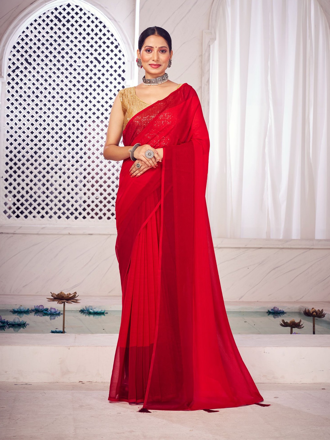

FLOURIOUS Embellished Sequinned Pure Chiffon Banarasi Saree, Red