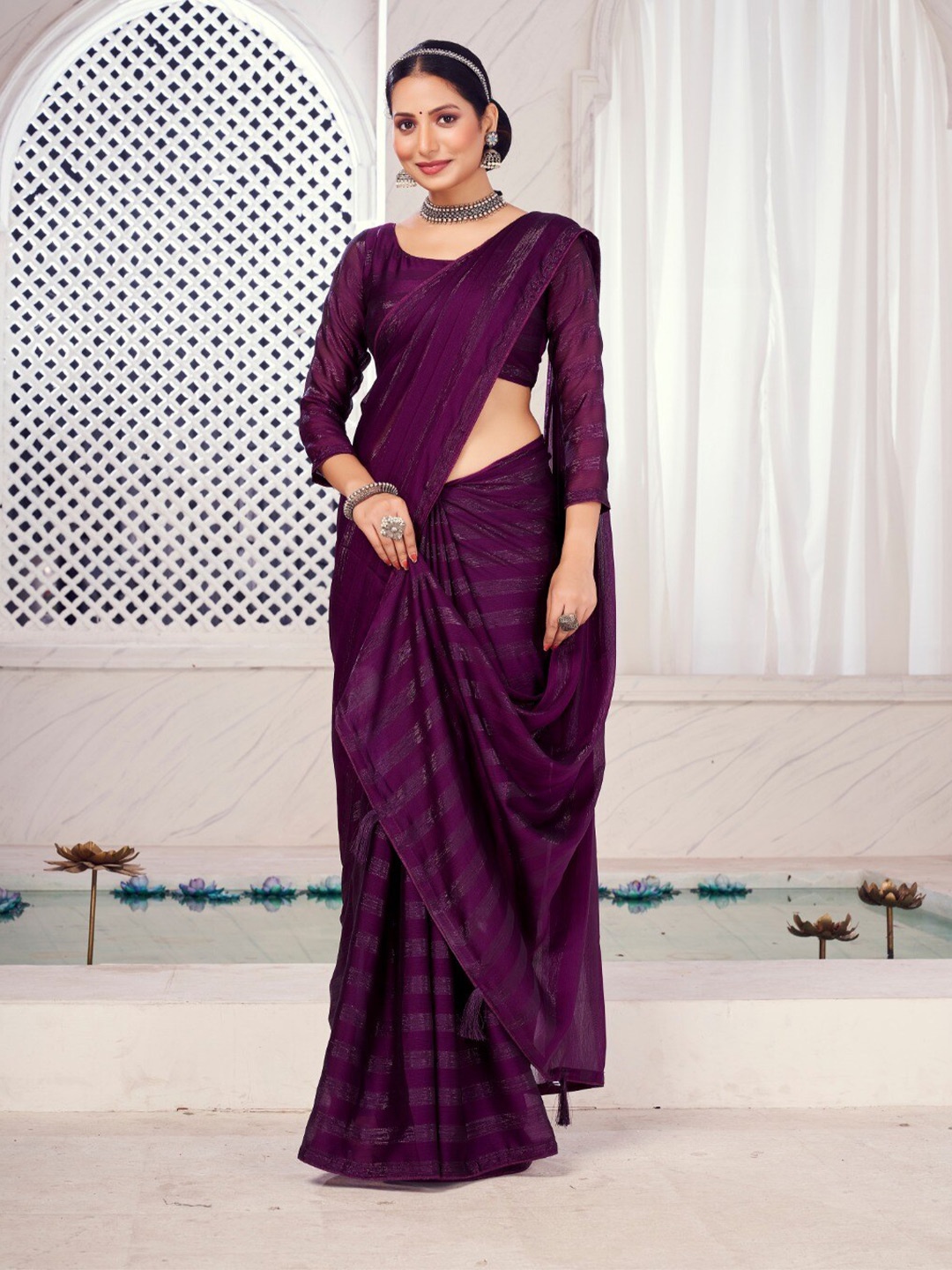 

FLOURIOUS Striped Pure Chiffon Banarasi Saree, Purple