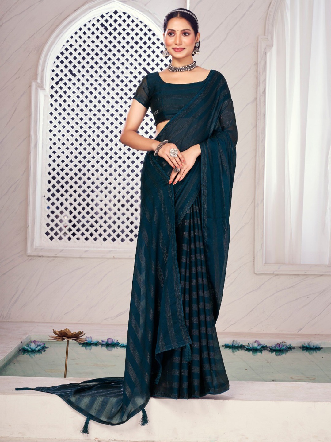 

FLOURIOUS Striped Pure Chiffon Banarasi Saree, Blue