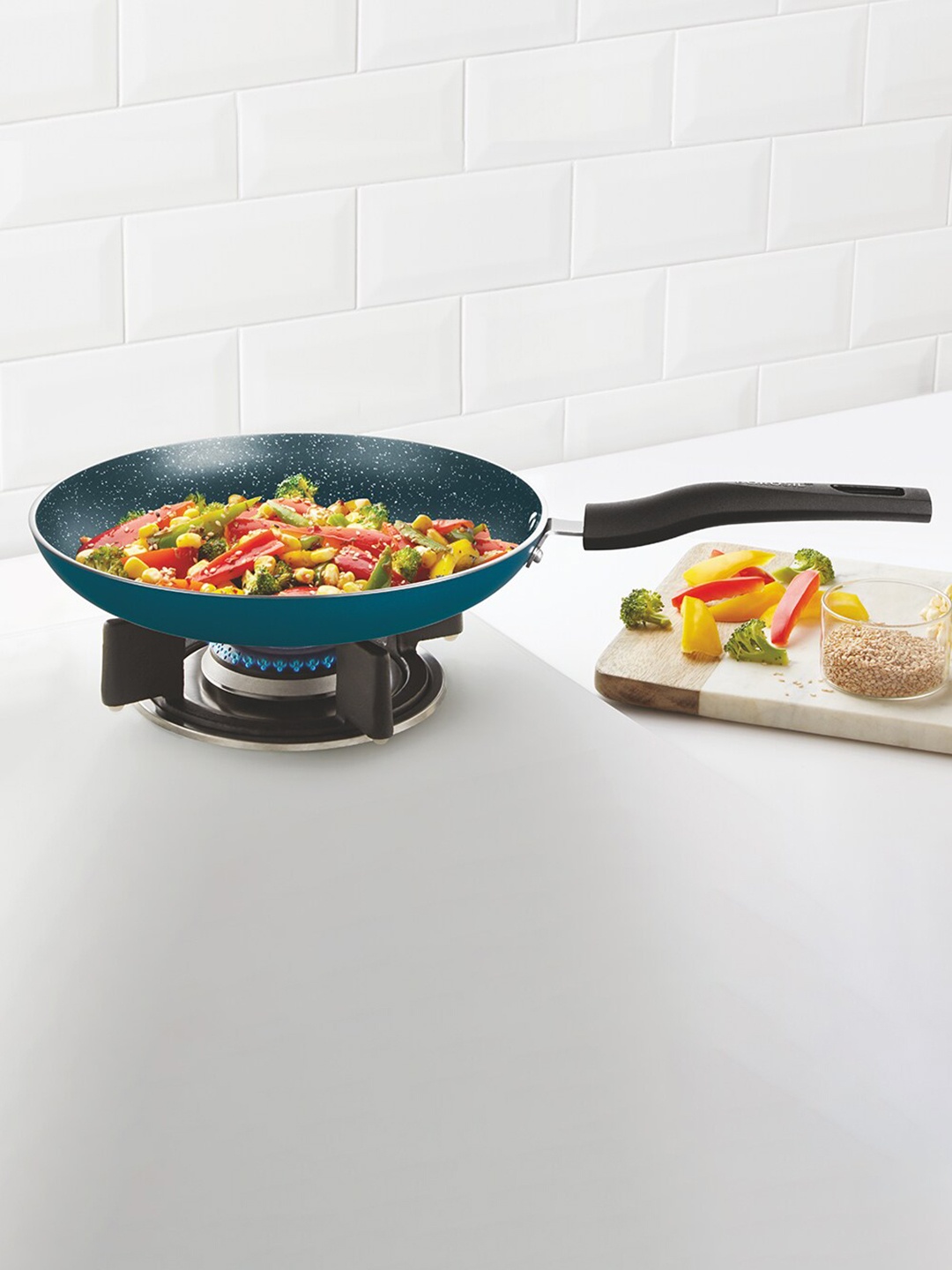 

BOROSIL ProChef Blue Non-stick Aluminium Tawa