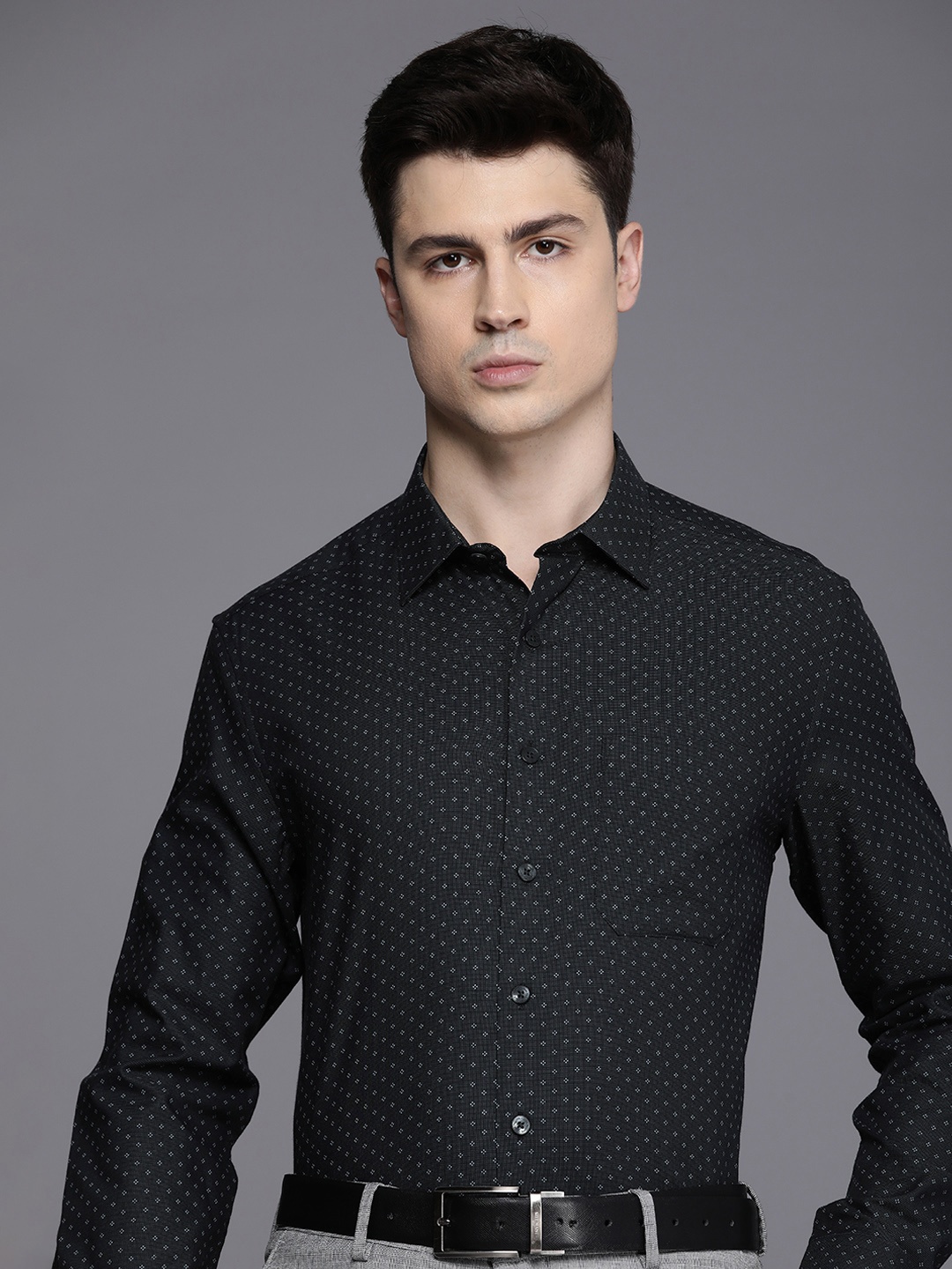 

Louis Philippe Slim Fit Printed Pure Cotton Formal Shirt, Black