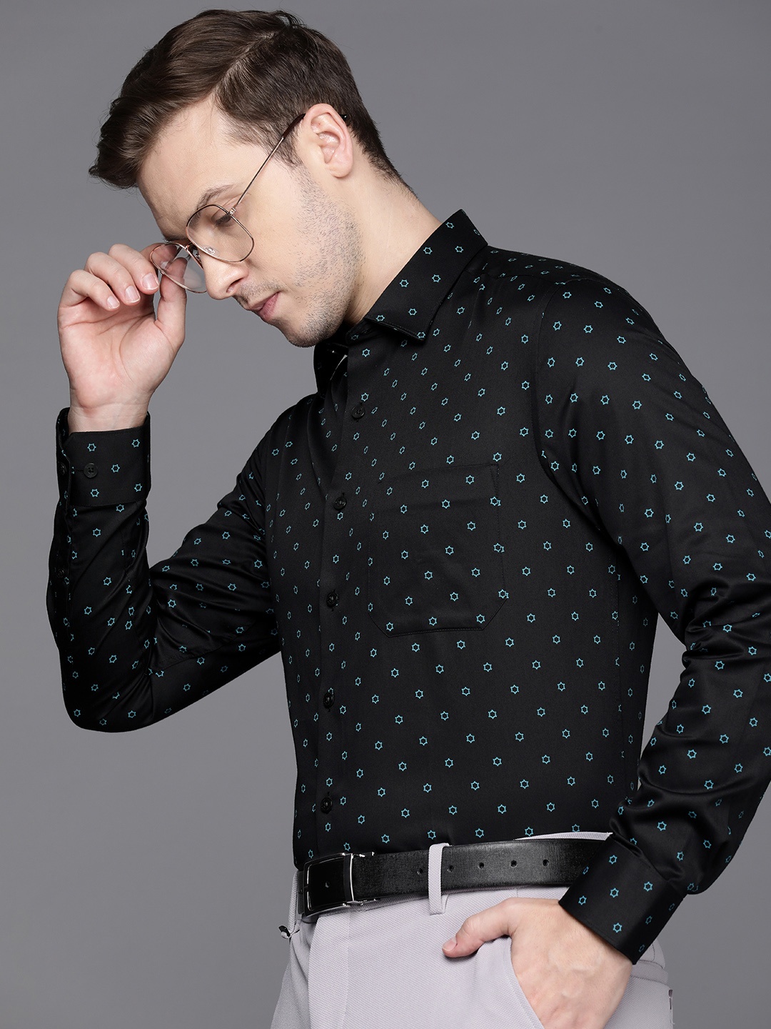 

Louis Philippe Pure Cotton Geometric Printed Slim Fit Formal Shirt, Black