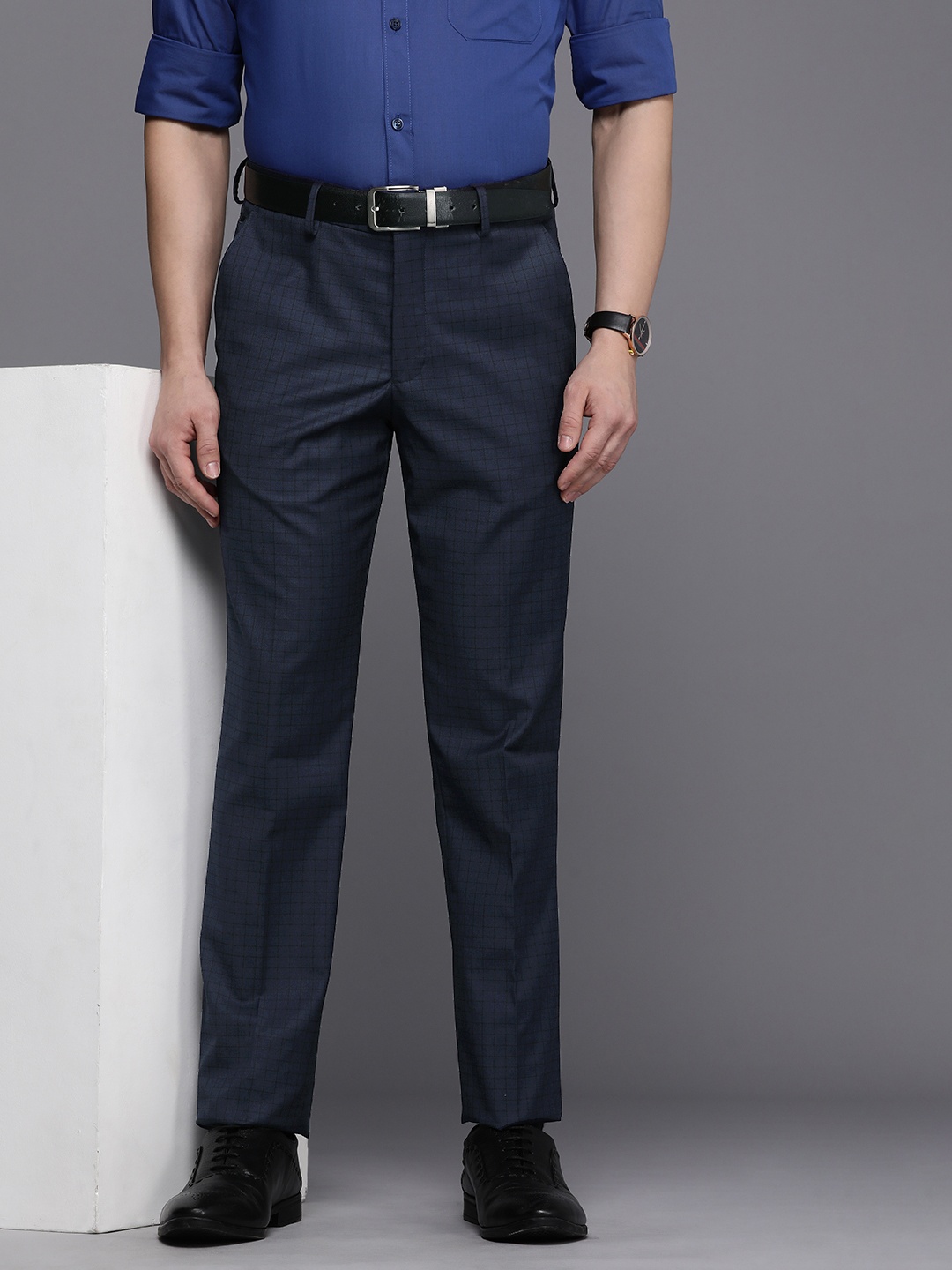 

Louis Philippe Men Checked Slim Fit Formal Trousers, Navy blue