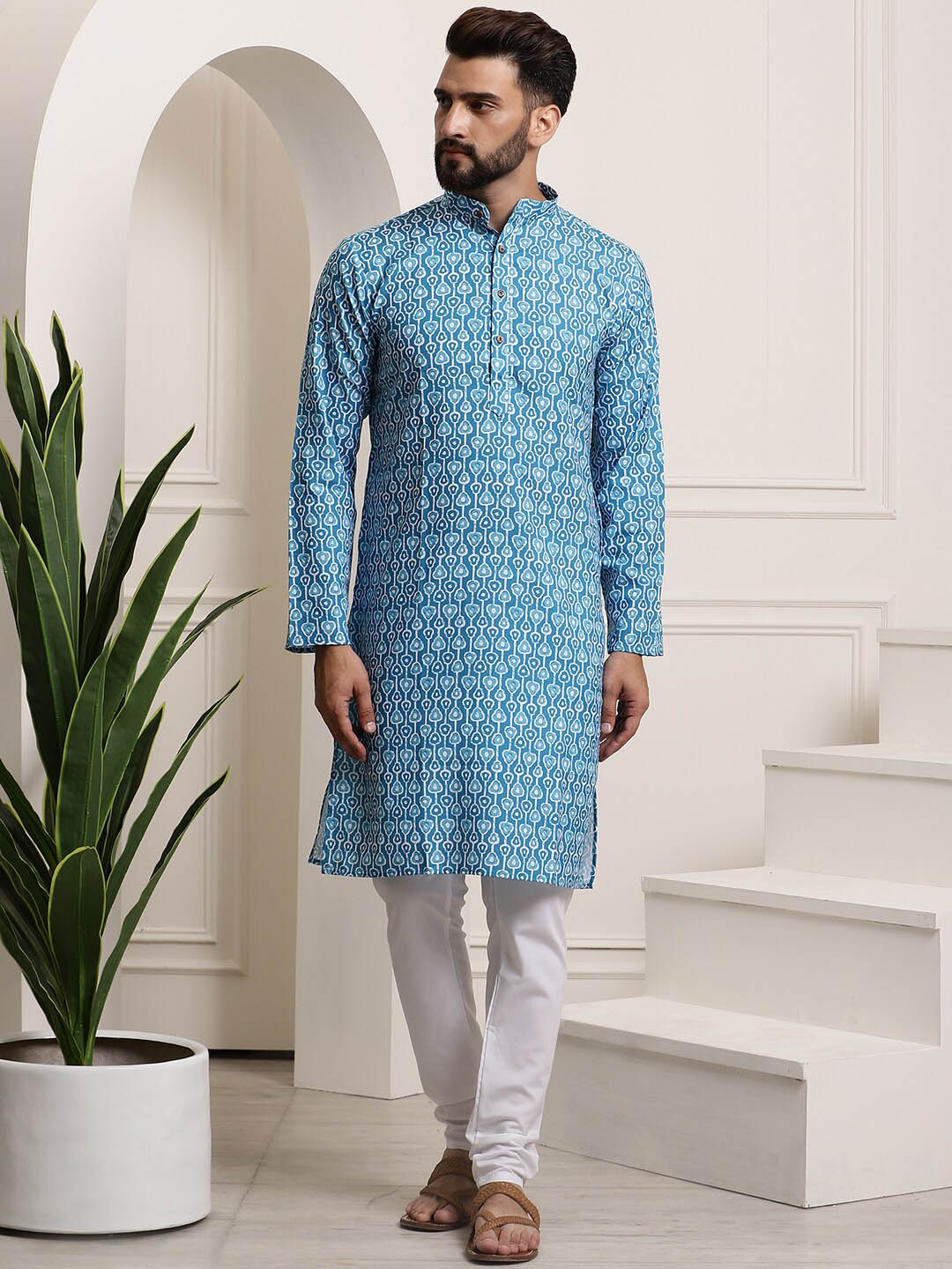 

SOJANYA Geometric Printed Regular Pure Cotton Kurta With Churidar, Turquoise blue