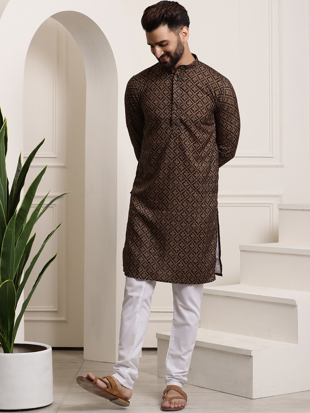 

SOJANYA Ethnic Motifs Printed Pure Cotton Kurta with Churidar, Mustard