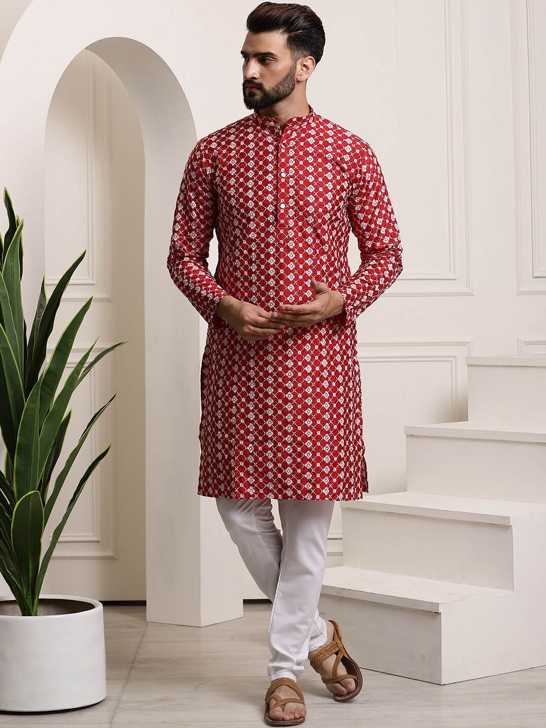 

SOJANYA Floral Embroidered Kurta with Churidar, Maroon