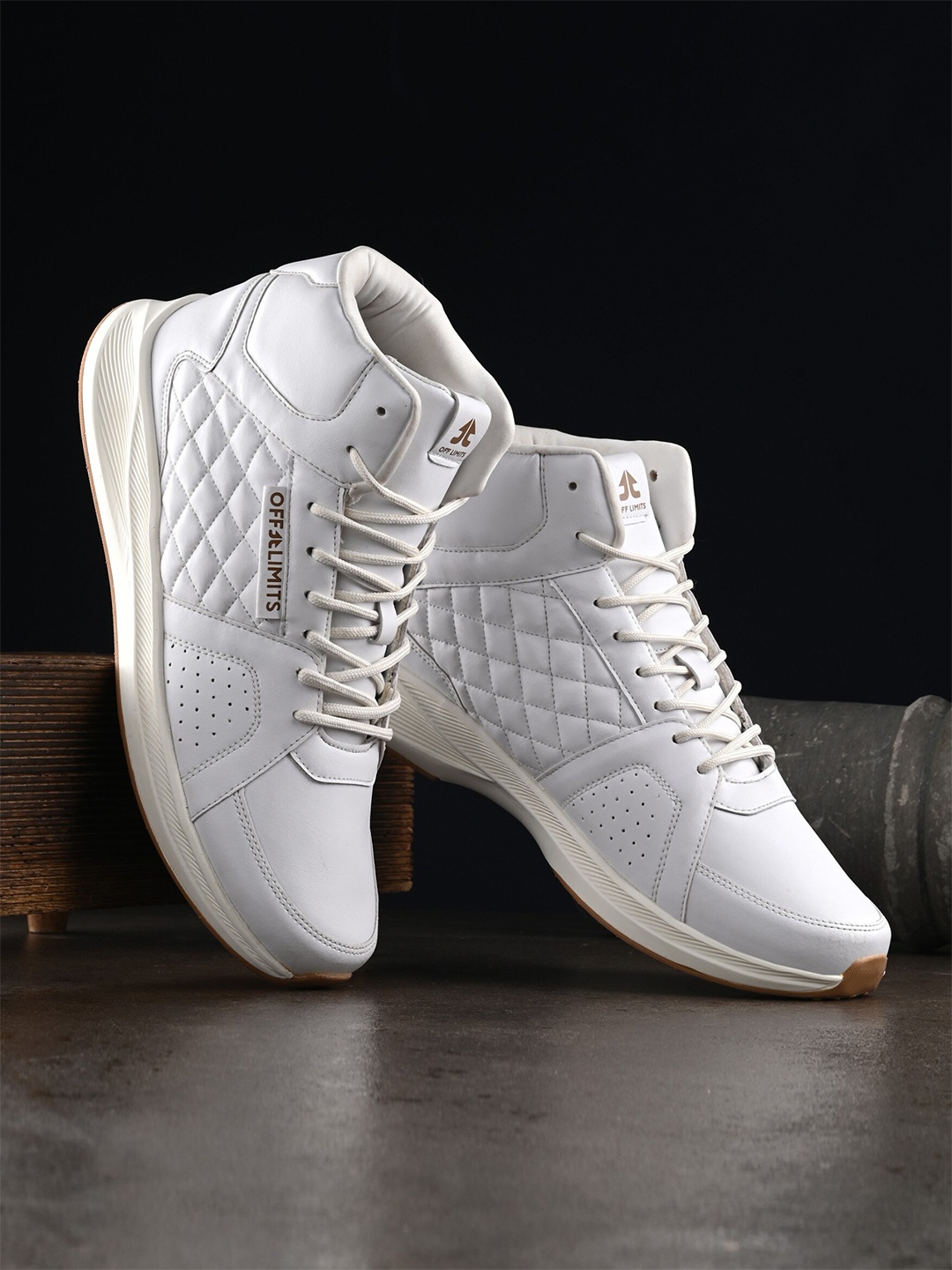 

OFF LIMITS Men Basketball Non-Marking Shoes, White