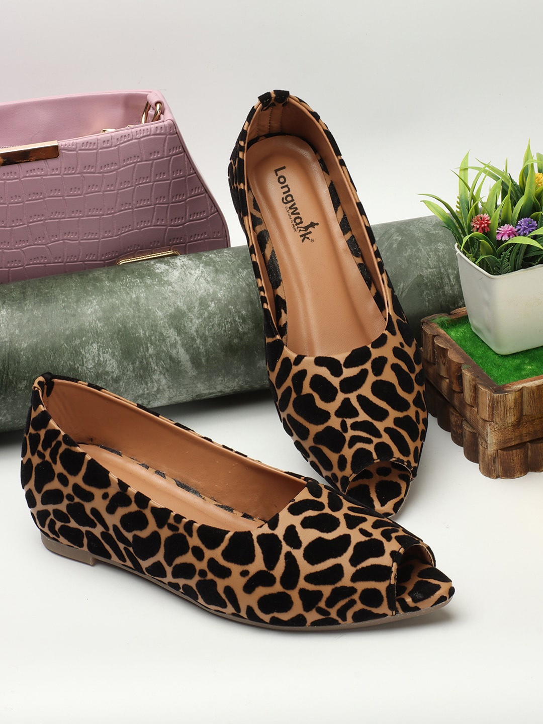 

Longwalk Printed Peep Toes Ballerinas, Beige