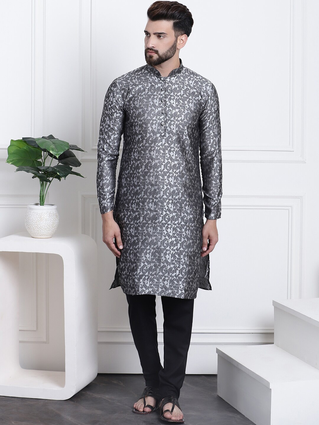 

SOJANYA Floral Woven Design Straight Kurta With Churidar, Grey