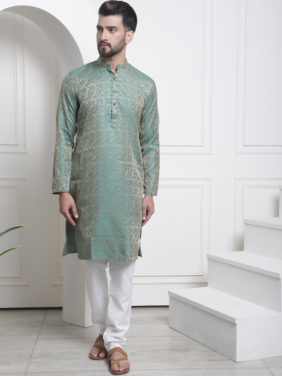 

SOJANYA Ethnic Motif Regular Kurta With Churidar, Green