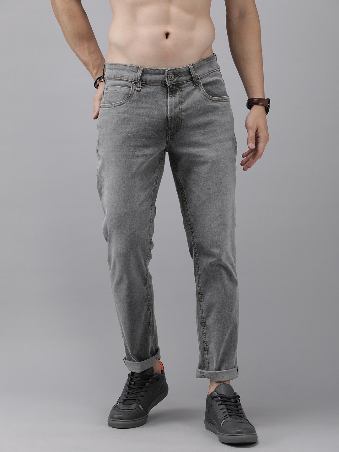 

Roadster Men Tapered Fit Mid-Rise Light Fade Jeans, Grey