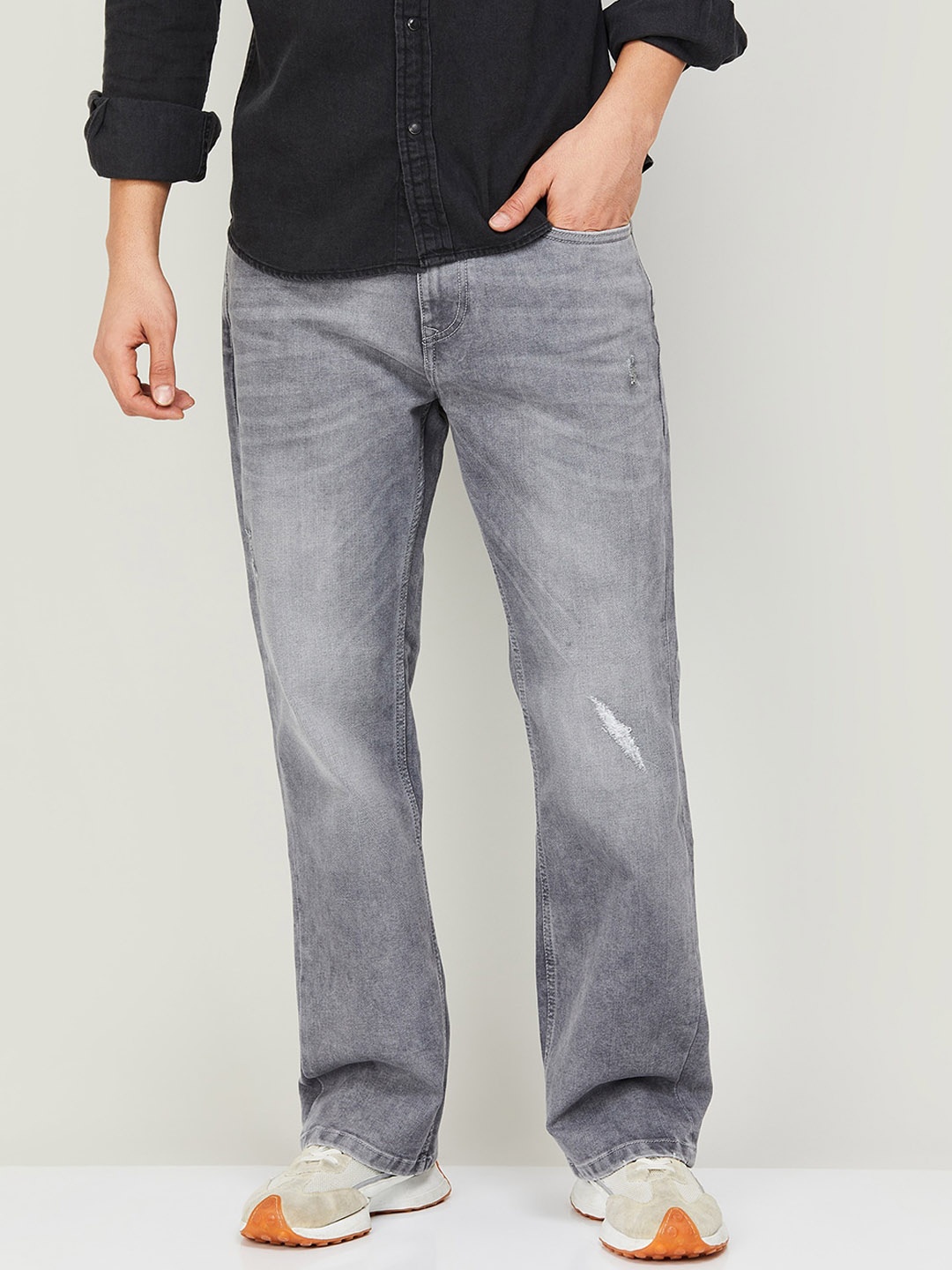 

Forca by Lifestyle Men Relaxed Low Distress Light Fade Cotton Jeans, Grey
