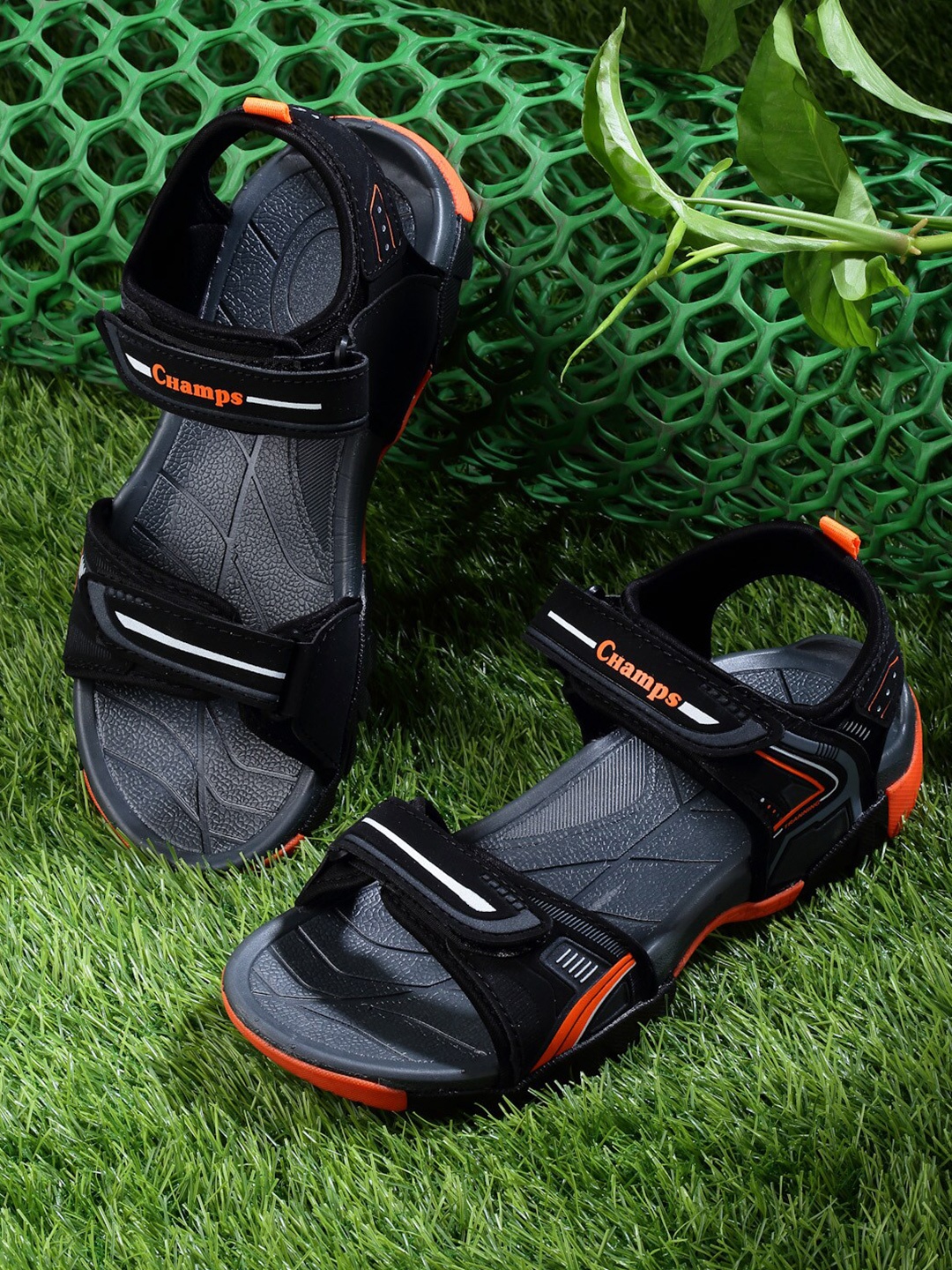 

Champs Men Printed Sports Sandals With Velcro Closure, Black