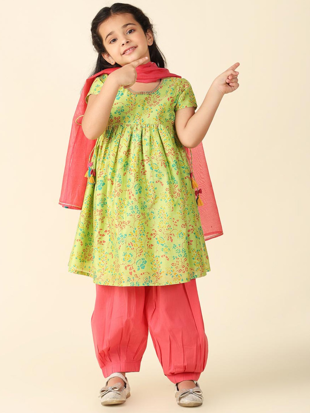 

Fabindia Girls Floral Printed Thread Work Kurta With Salwar & Dupatta, Green