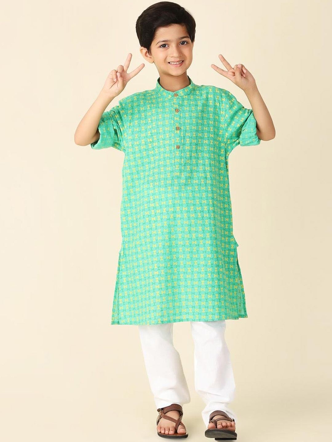 

Fabindia Boys Geometric Printed Pure Cotton Straight Kurta, Green