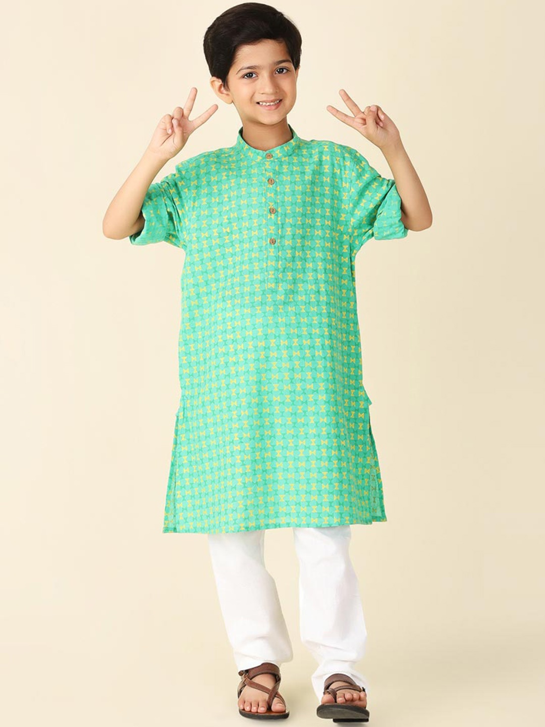 

Fabindia Boys Abstract Printed Band Collar Cotton Kurta, Green