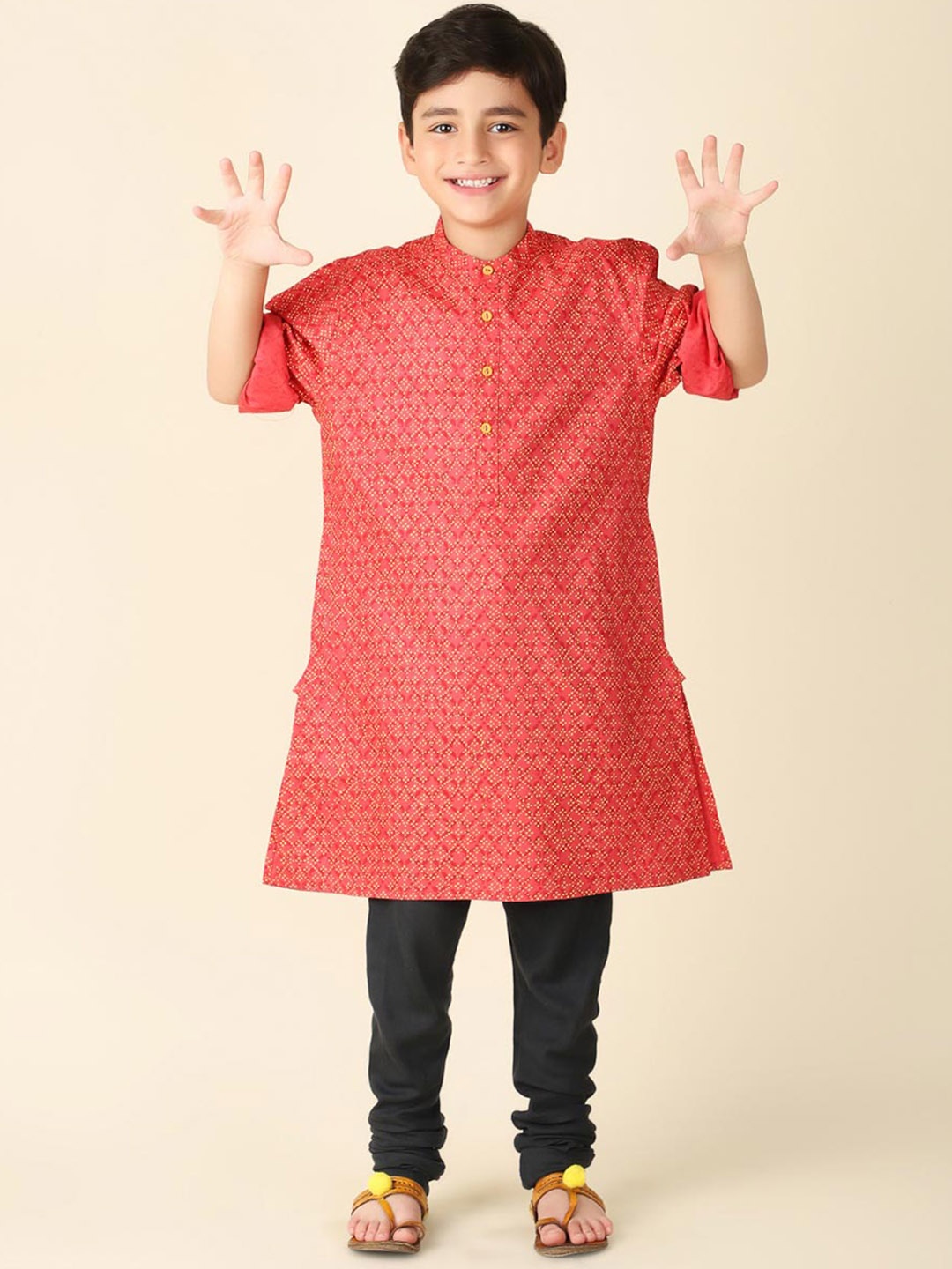 

Fabindia Boys Ethnic Motif Printed Straight Kurta, Red