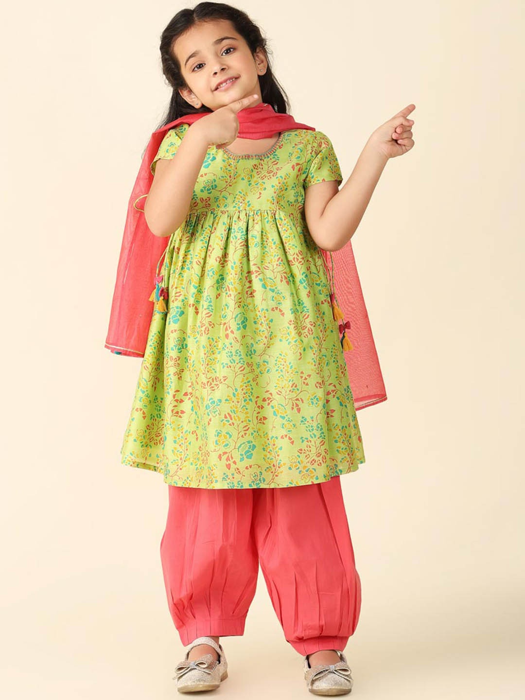 

Fabindia Girls Floral Printed Thread Work A-Line Kurta With Salwar & Dupatta, Green