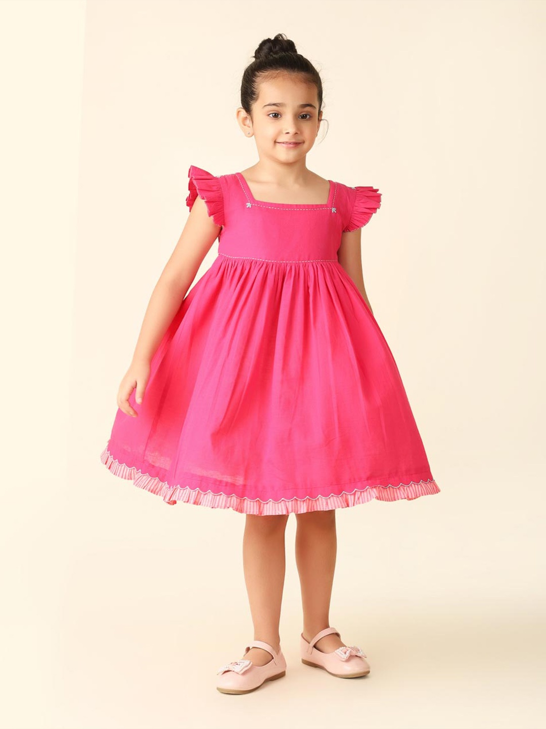

Fabindia Girls Square Neck Flutter Sleeves Pleated Detailed Fit & Flare Dress, Fuchsia
