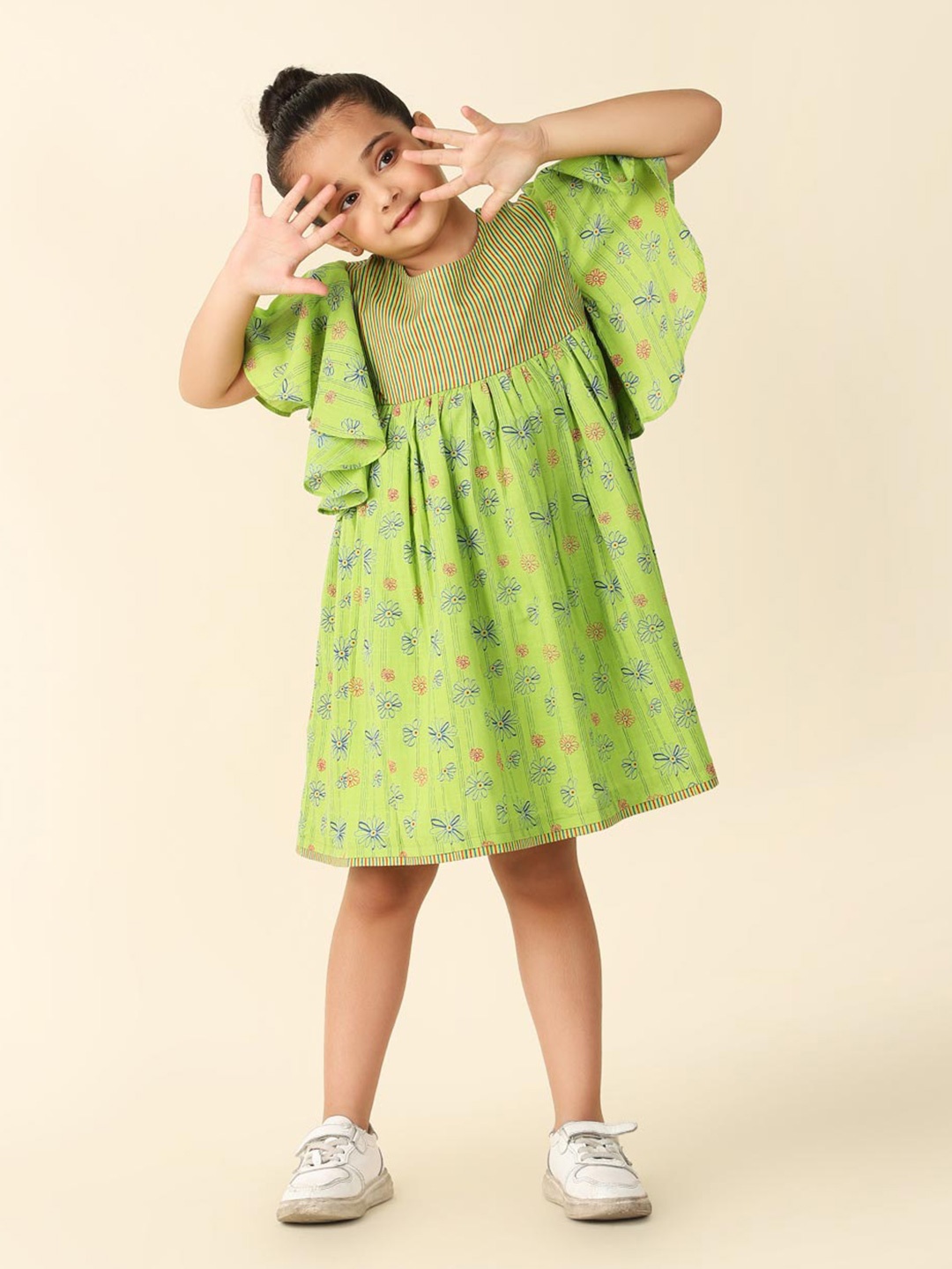 

Fabindia Girls Floral Printed Flared Sleeve Cotton Fit & Flare Dress, Green