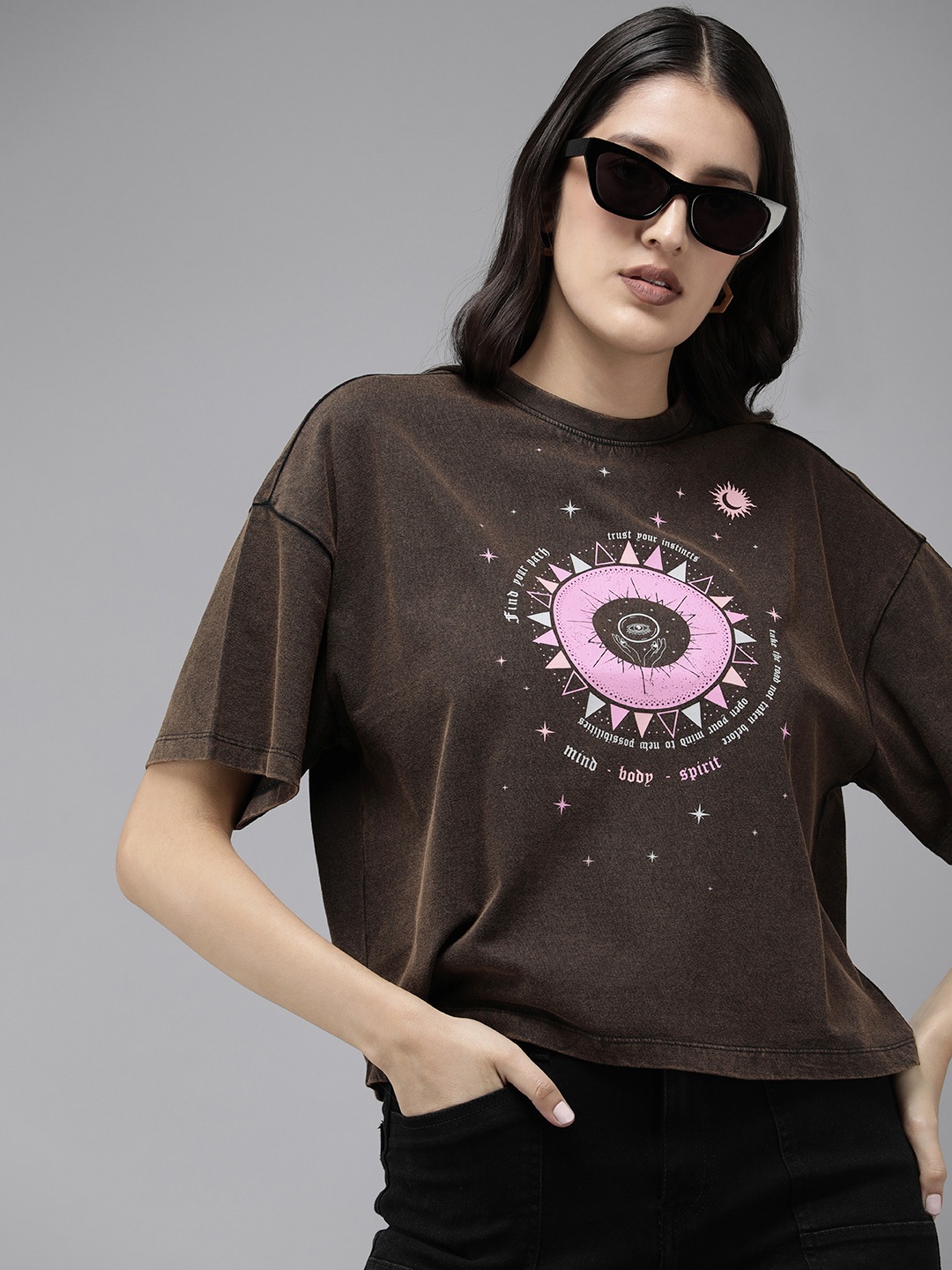 

Roadster Women Graphic Printed Drop-Shoulder Sleeves Boxy T-shirt, Black